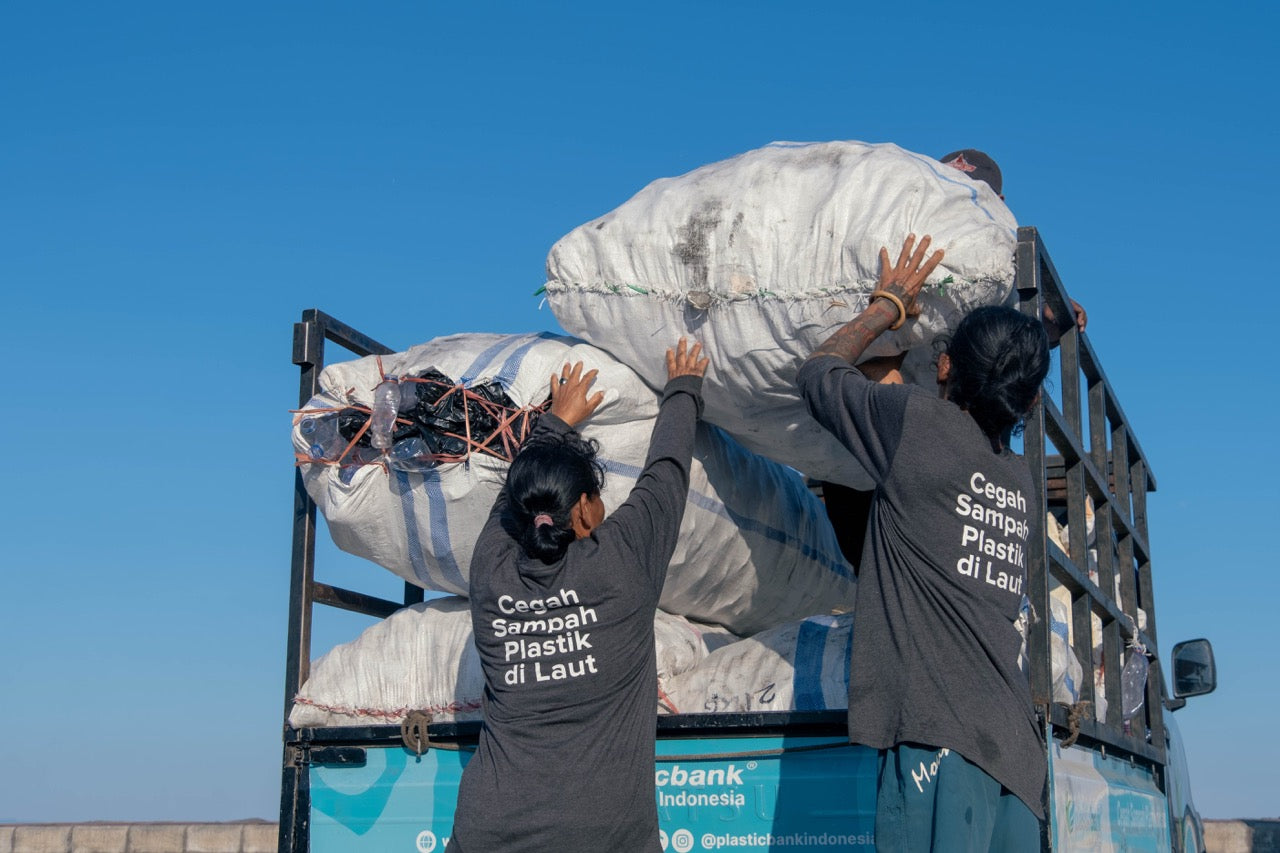 Remove 25 ocean bound plastic bottles