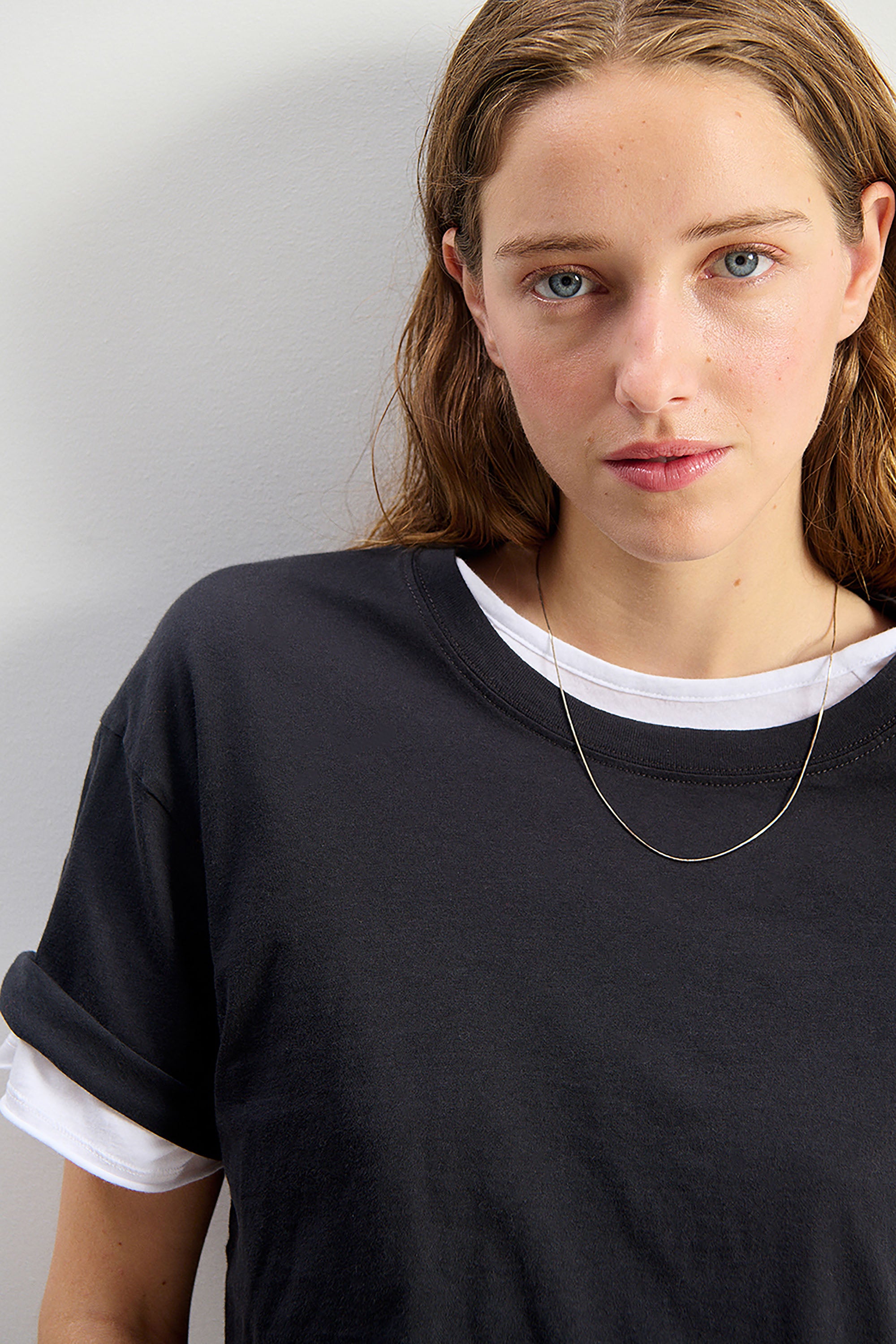 Apoly T-Shirt - Carbon - RUM Amsterdam