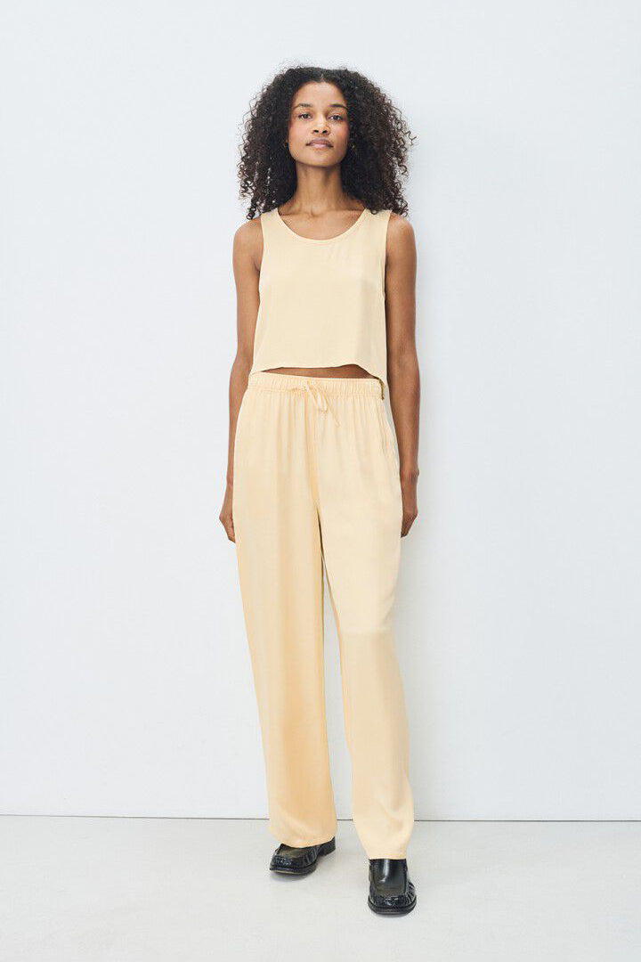 Unyl Top - Butter - RUM Amsterdam