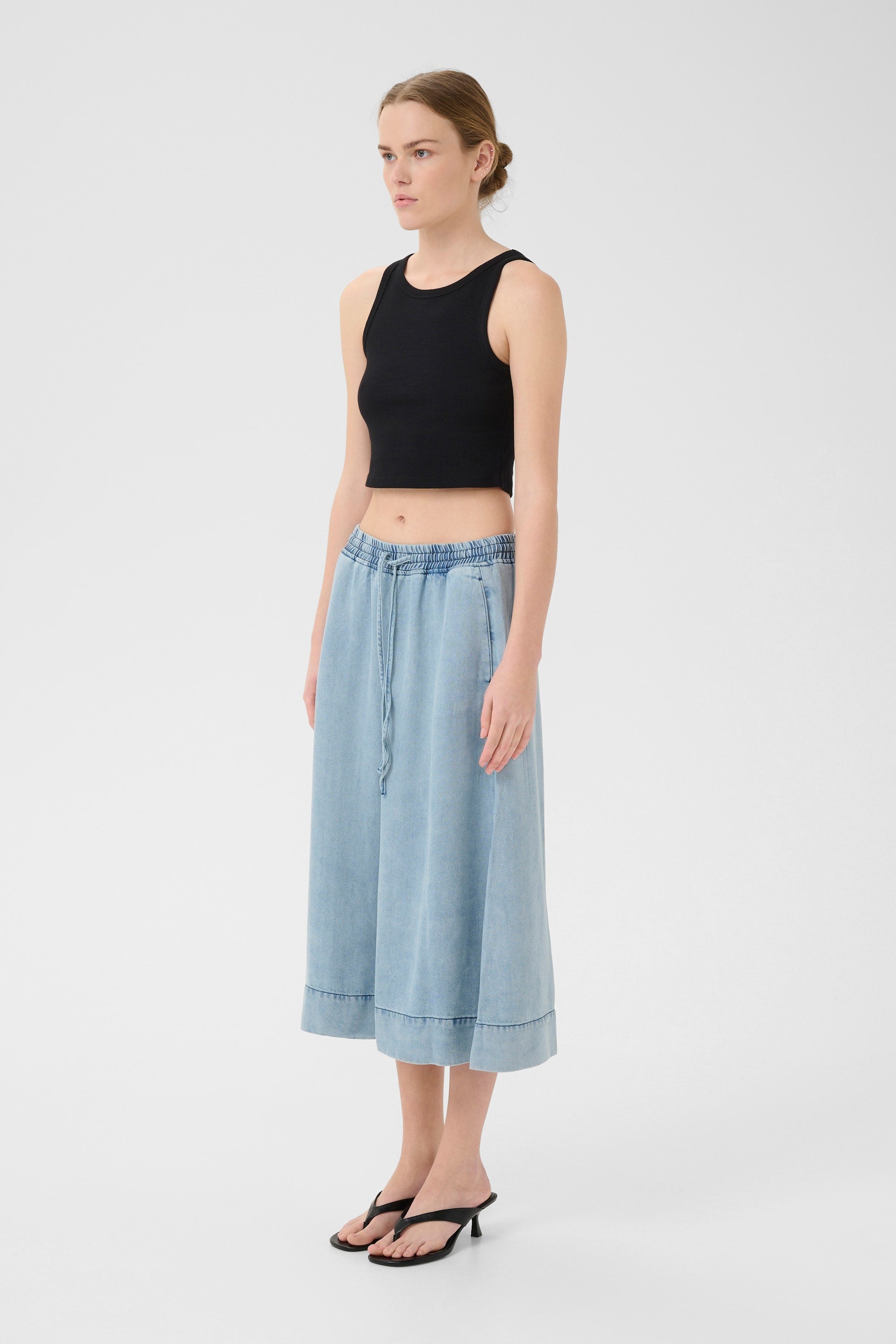 Drew Cropped Top - Black - RUM Amsterdam