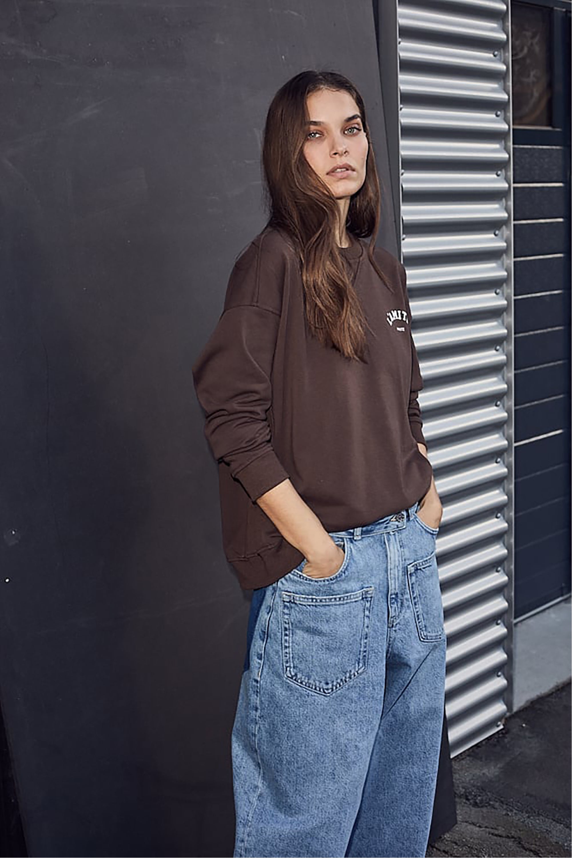 Flip Waist Pocket Tall Jeans - Bleached Denim - RUM Amsterdam
