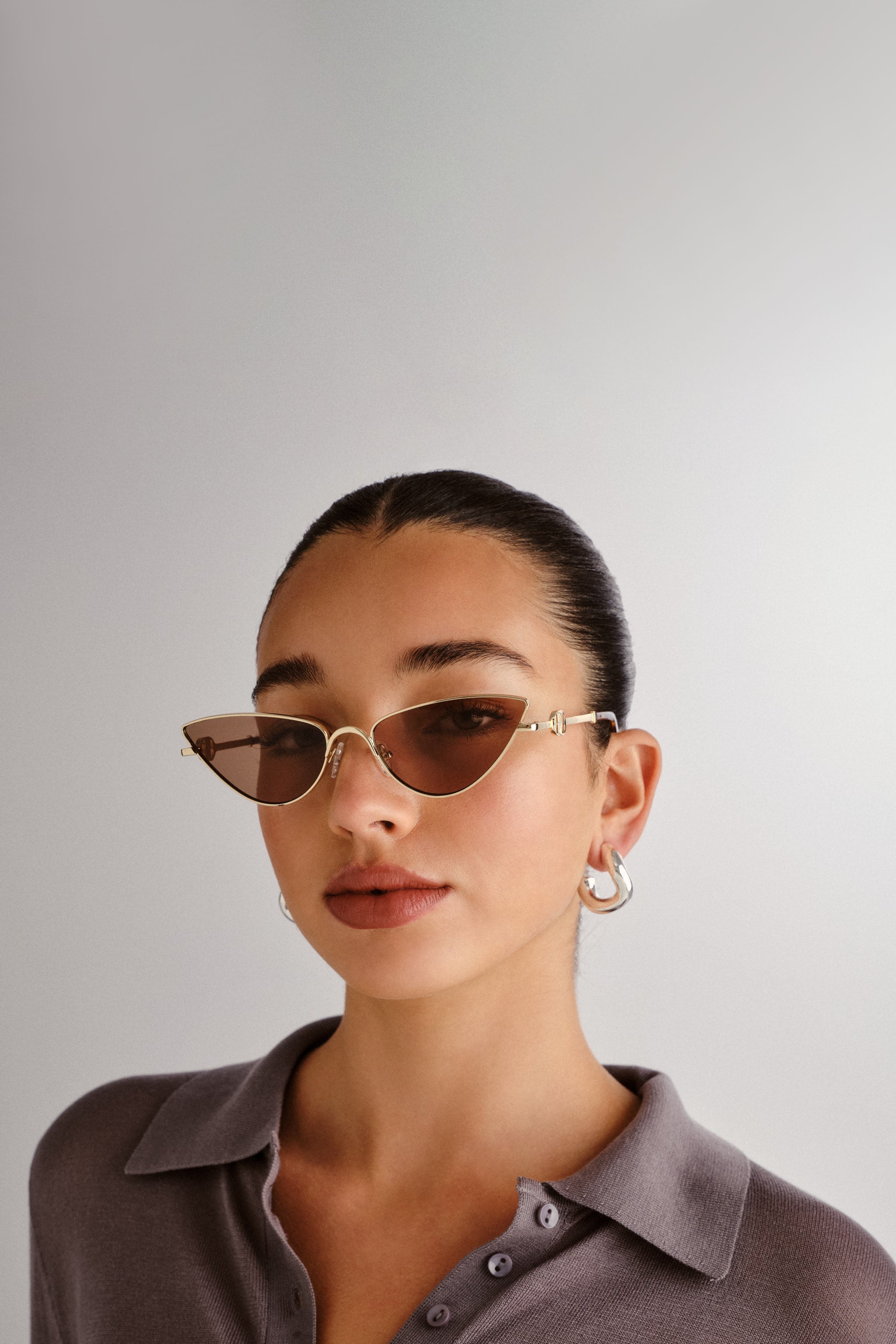 The Soiree Sunglasses - Bright Gold // Le Sustain - RUM Amsterdam
