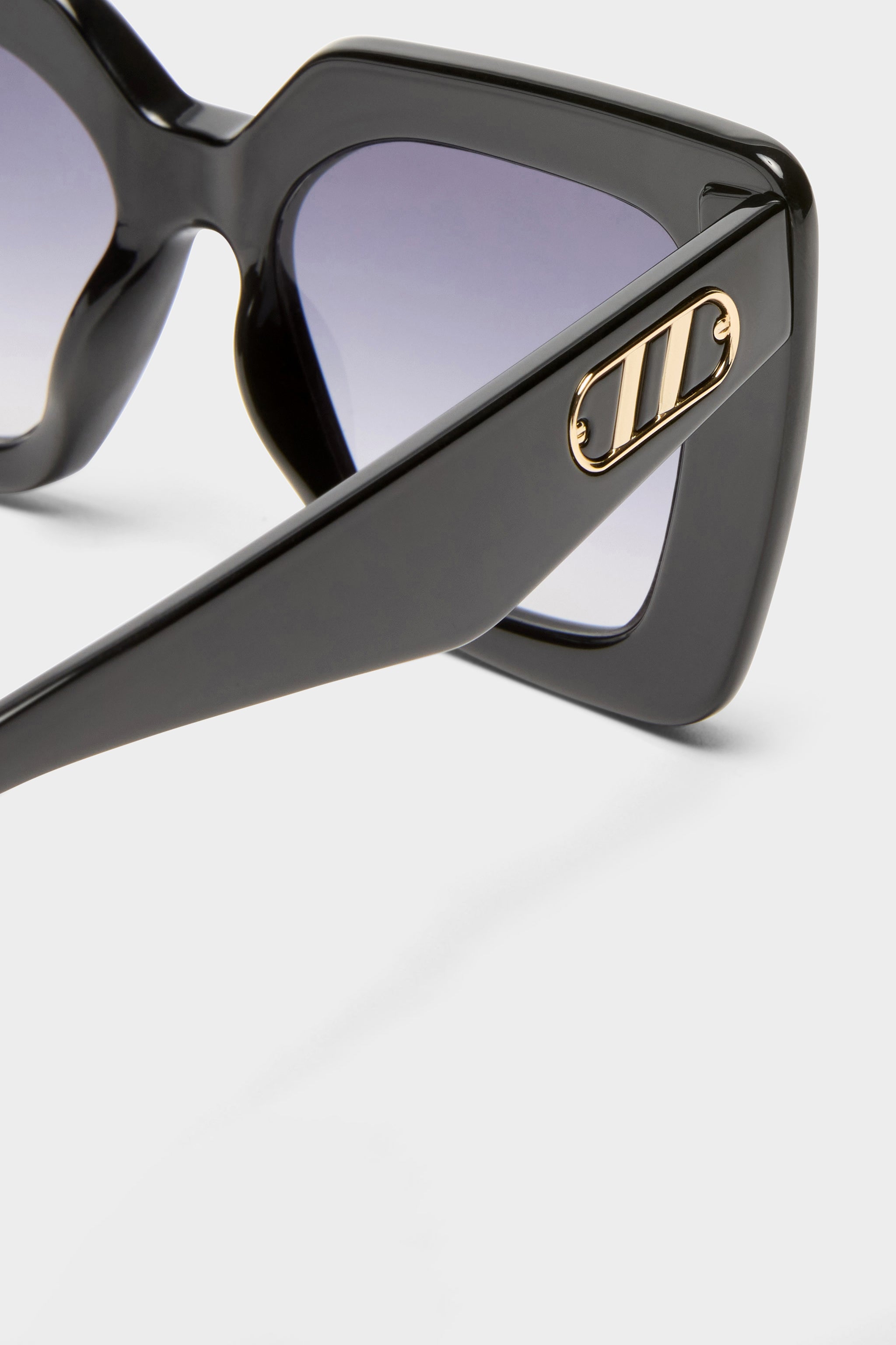 Unimaginable Sunglasses - Black w/ Smoke Grad Lens // Le Sustain - RUM Amsterdam
