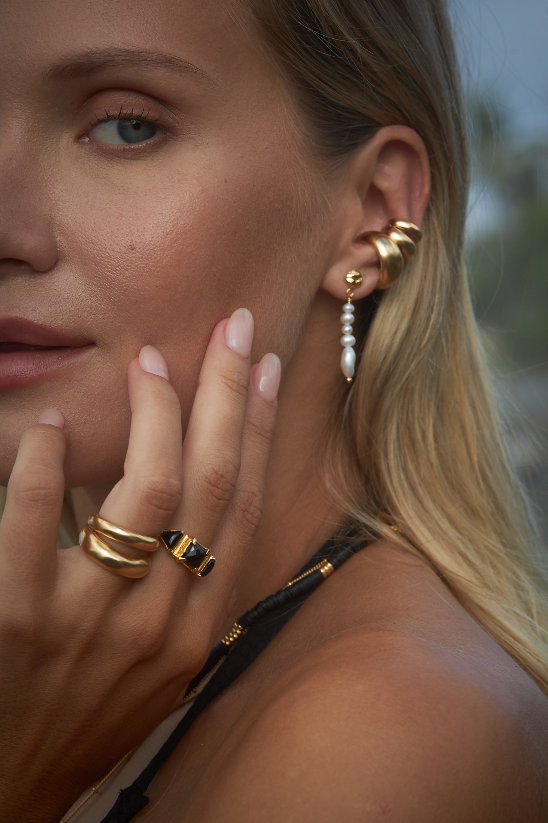 Giselle Ring - Gold with Black - RUM Amsterdam