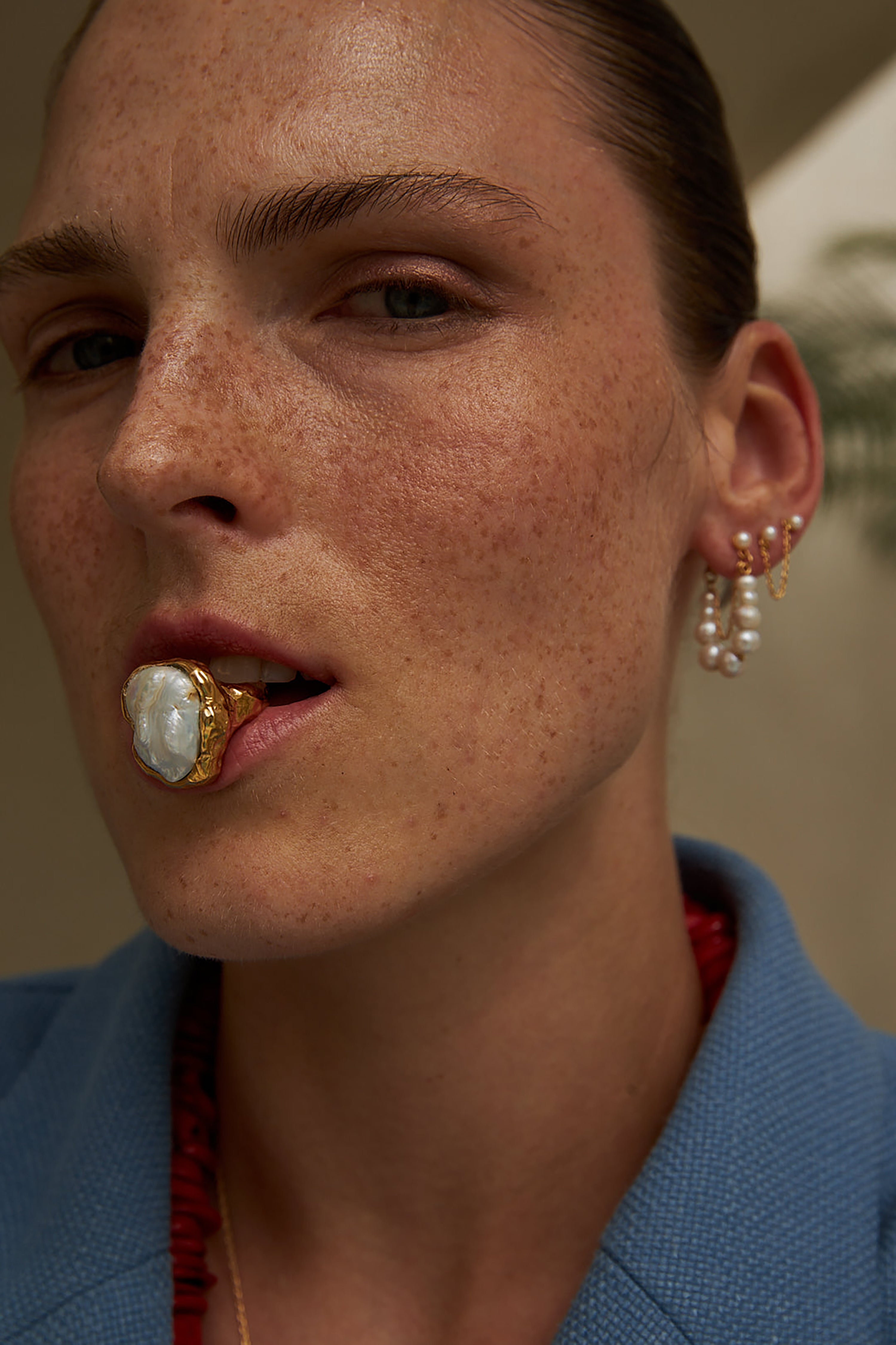 Meris Earrings - Gold with Pearls - RUM Amsterdam