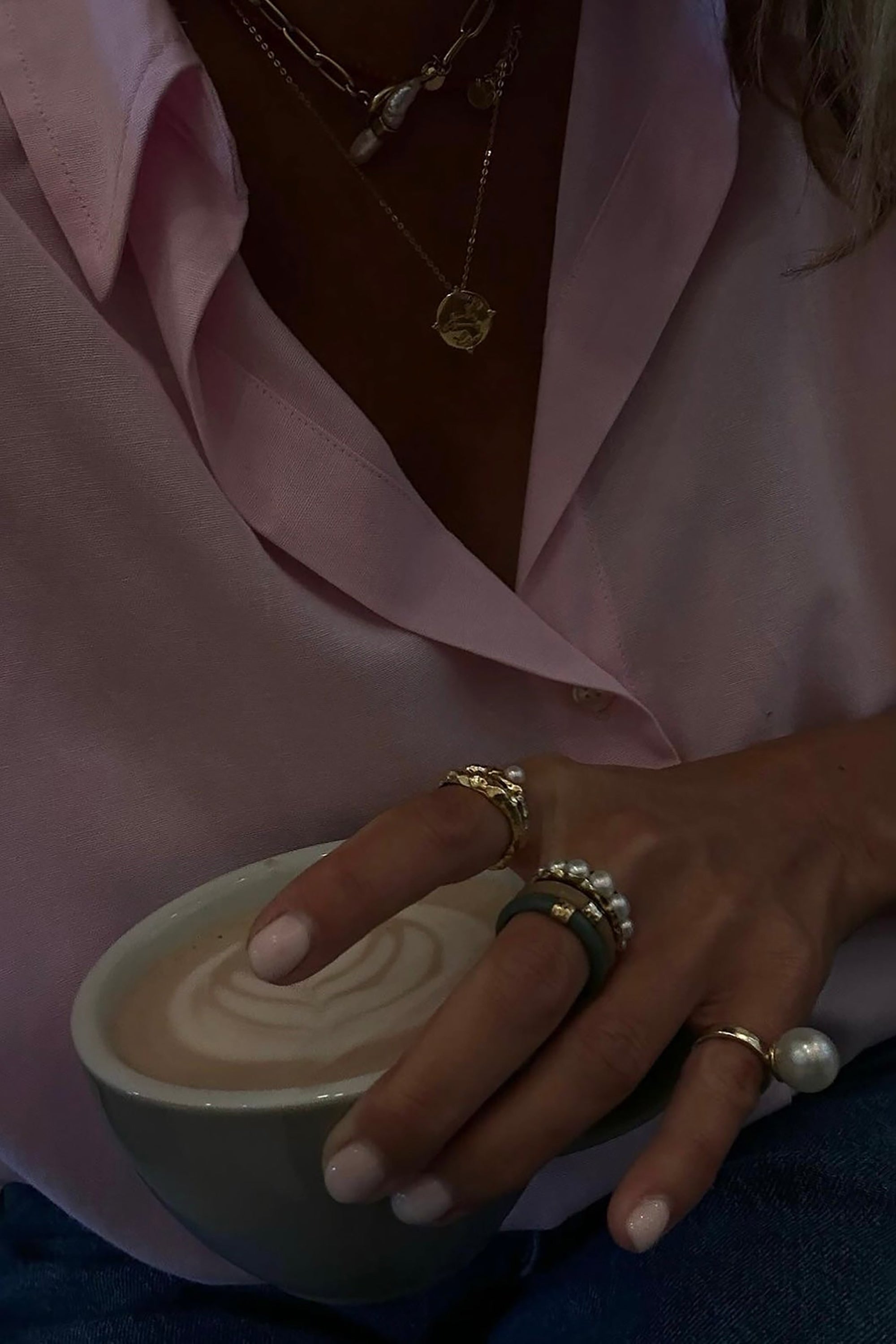 Mia Necklace - Gold w/ Pearl