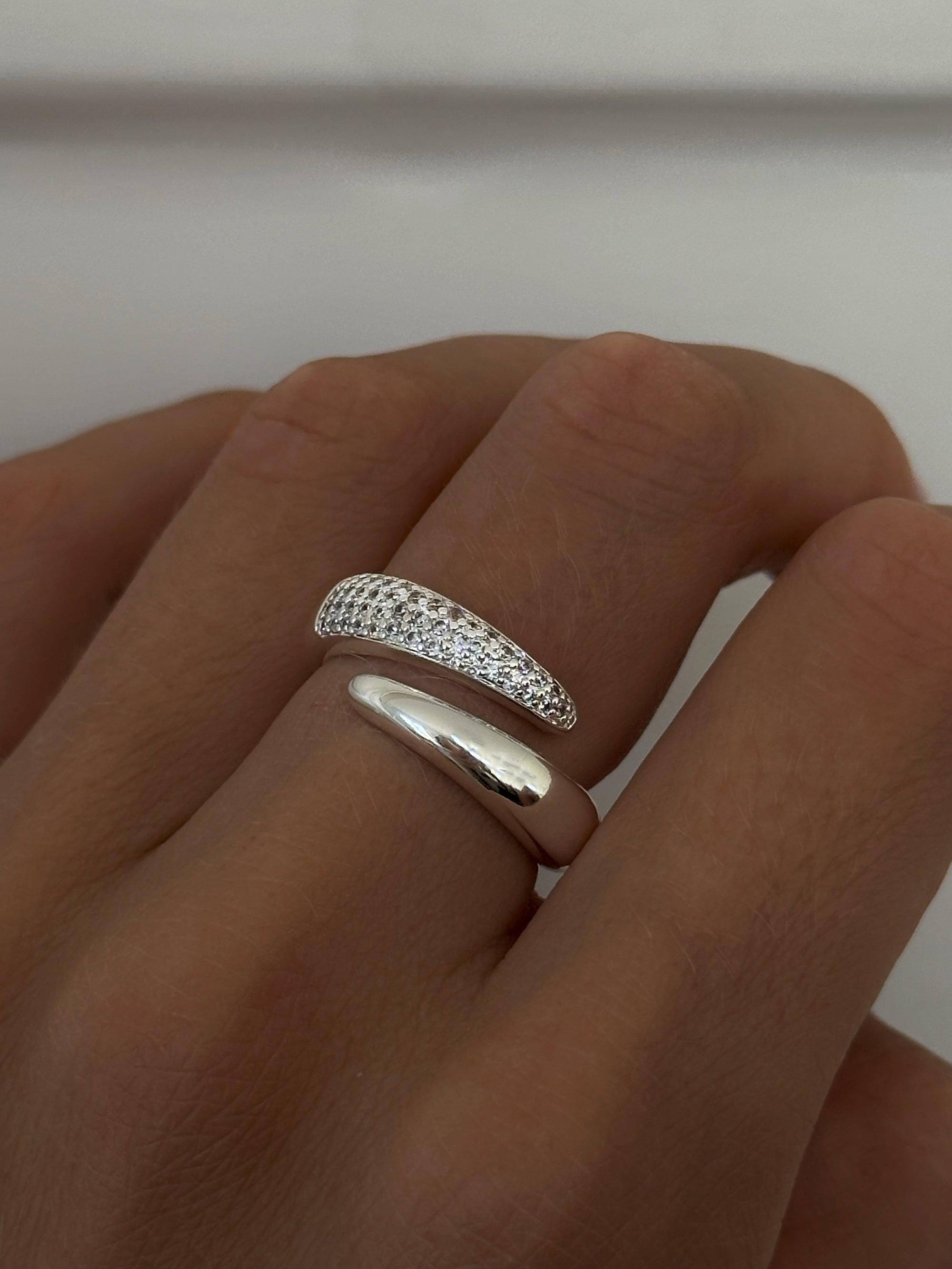 Adjustable Duo Zirconia Ring - Silver