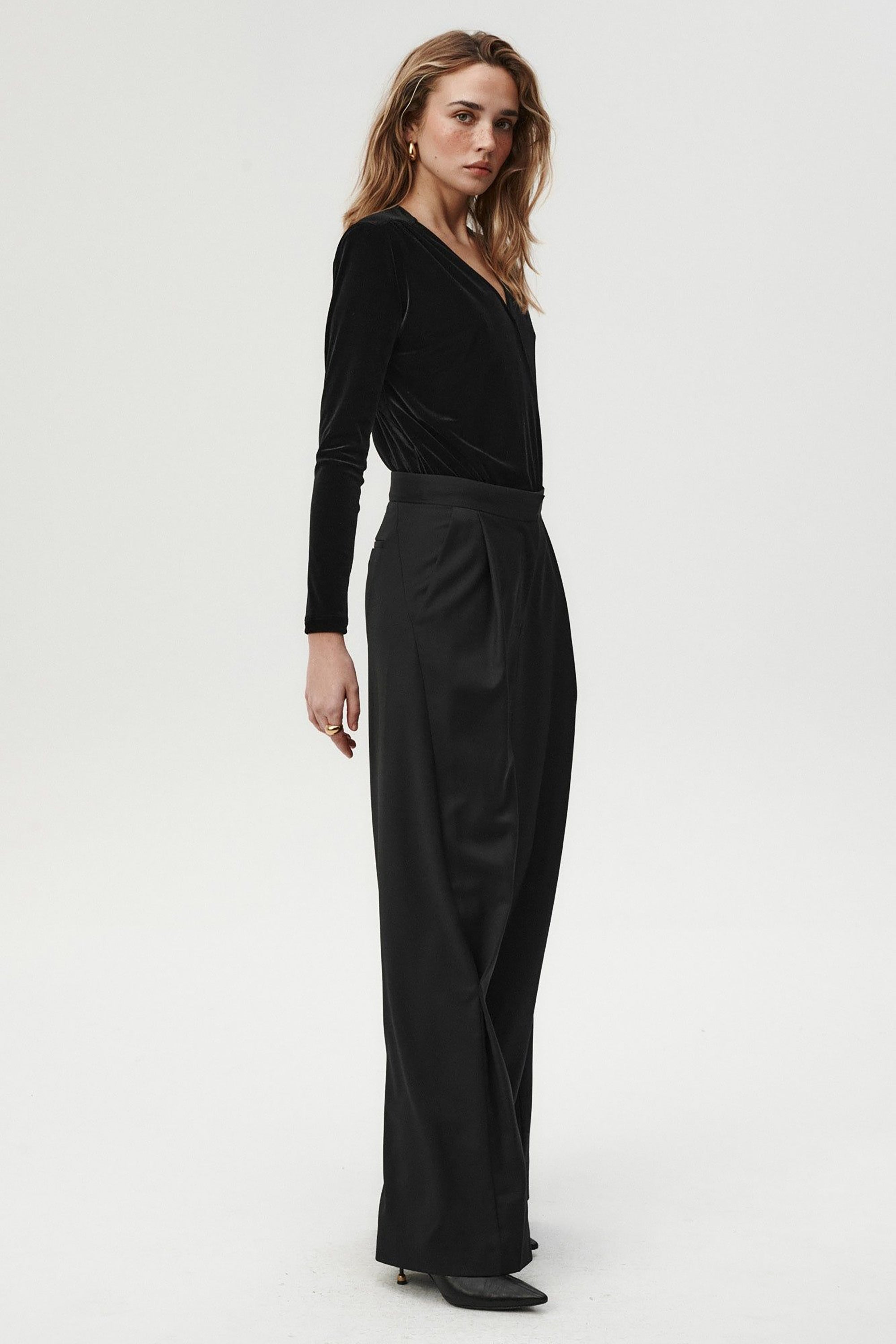 Celeste Bodysuit - Black - RUM Amsterdam