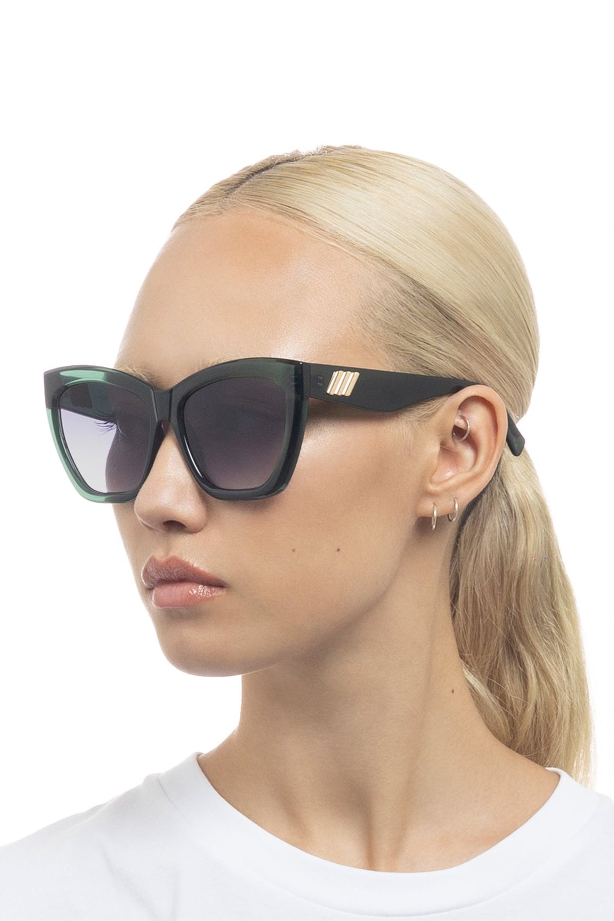 Le Specs Vamos Sunglasses - Emerald Green - RUM Amsterdam