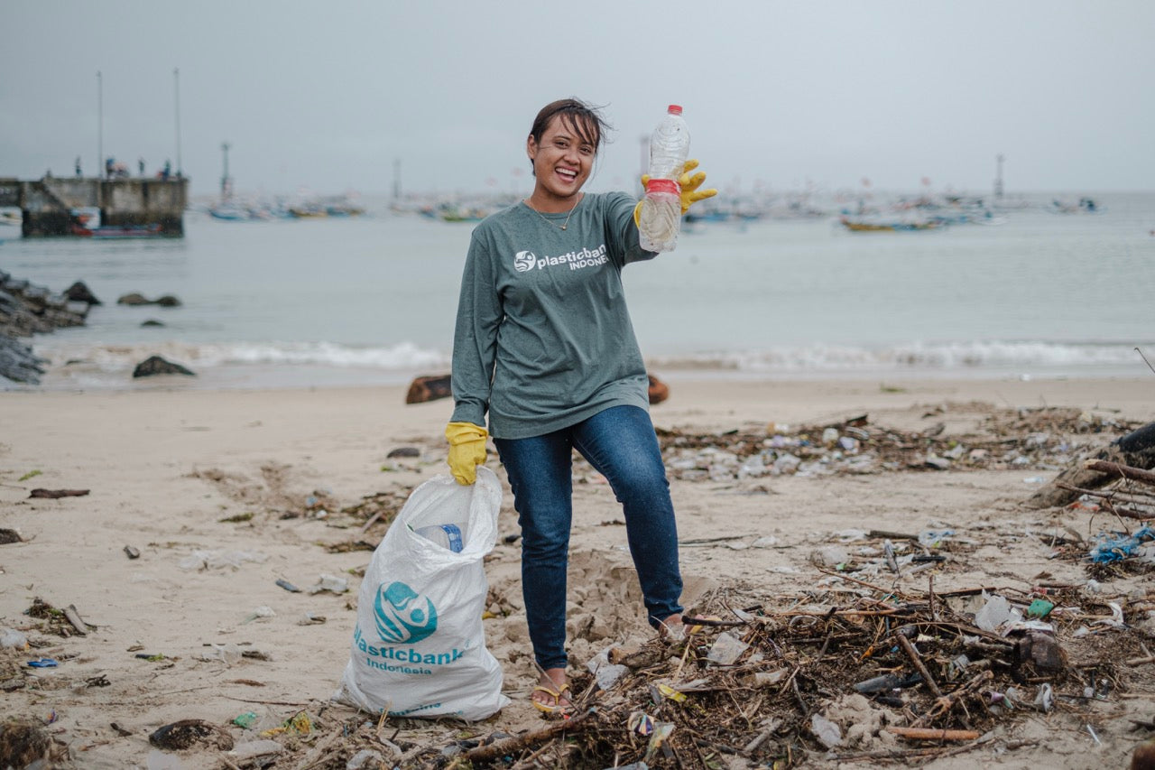 Remove 25 ocean bound plastic bottles
