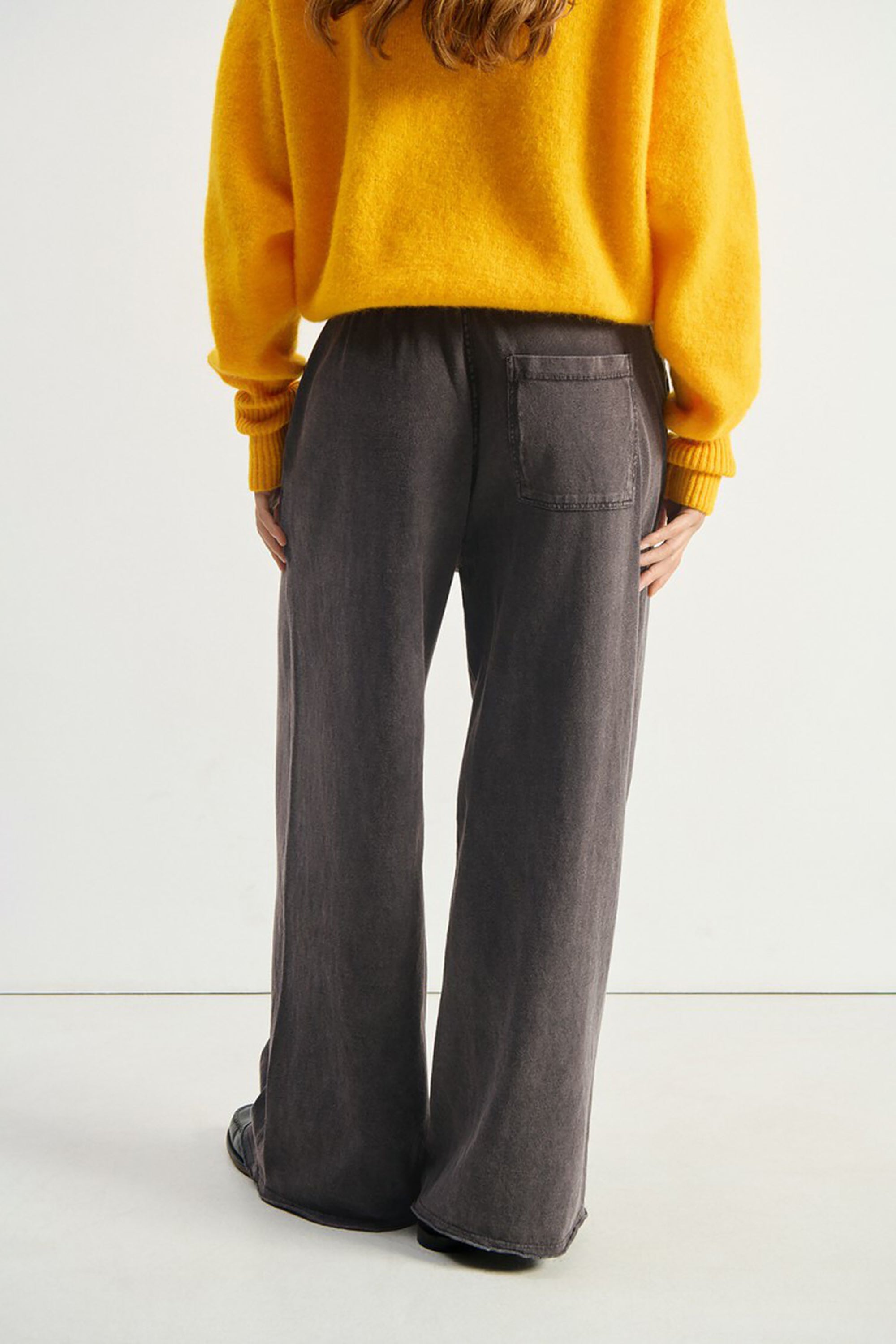 Afoma Joggers - Vintage Darkness