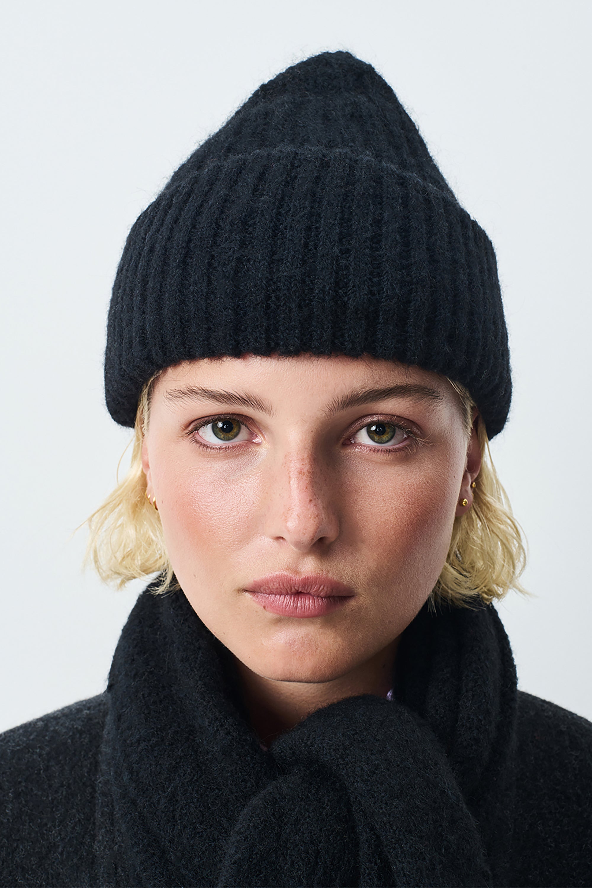 East Beanie - Black