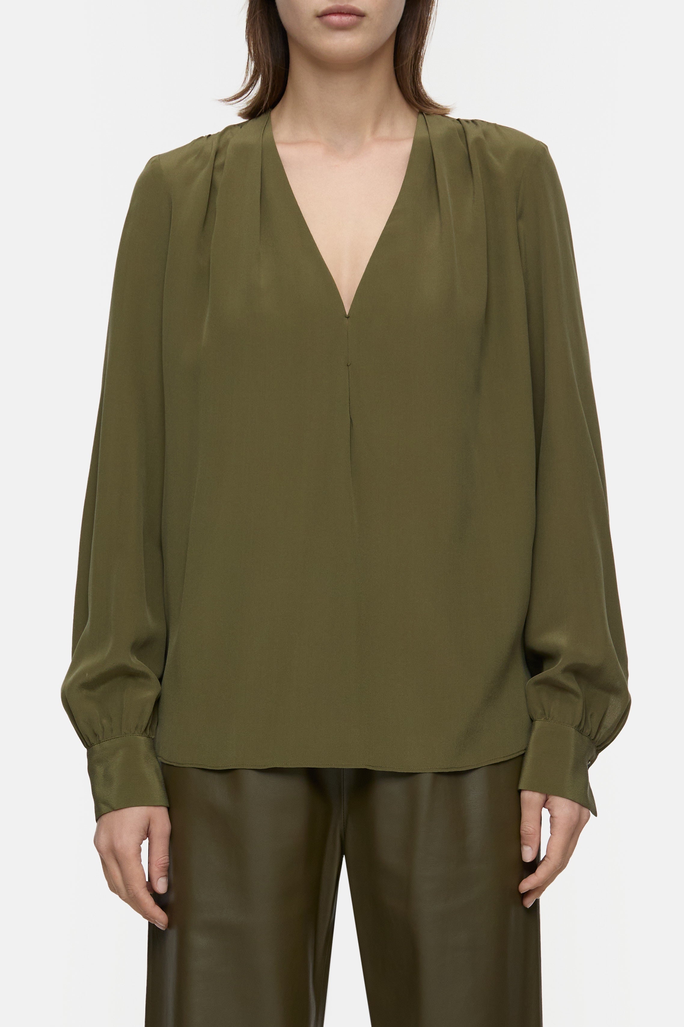 Closed V-Neck Blouse - Clover Green - RUM Amsterdam