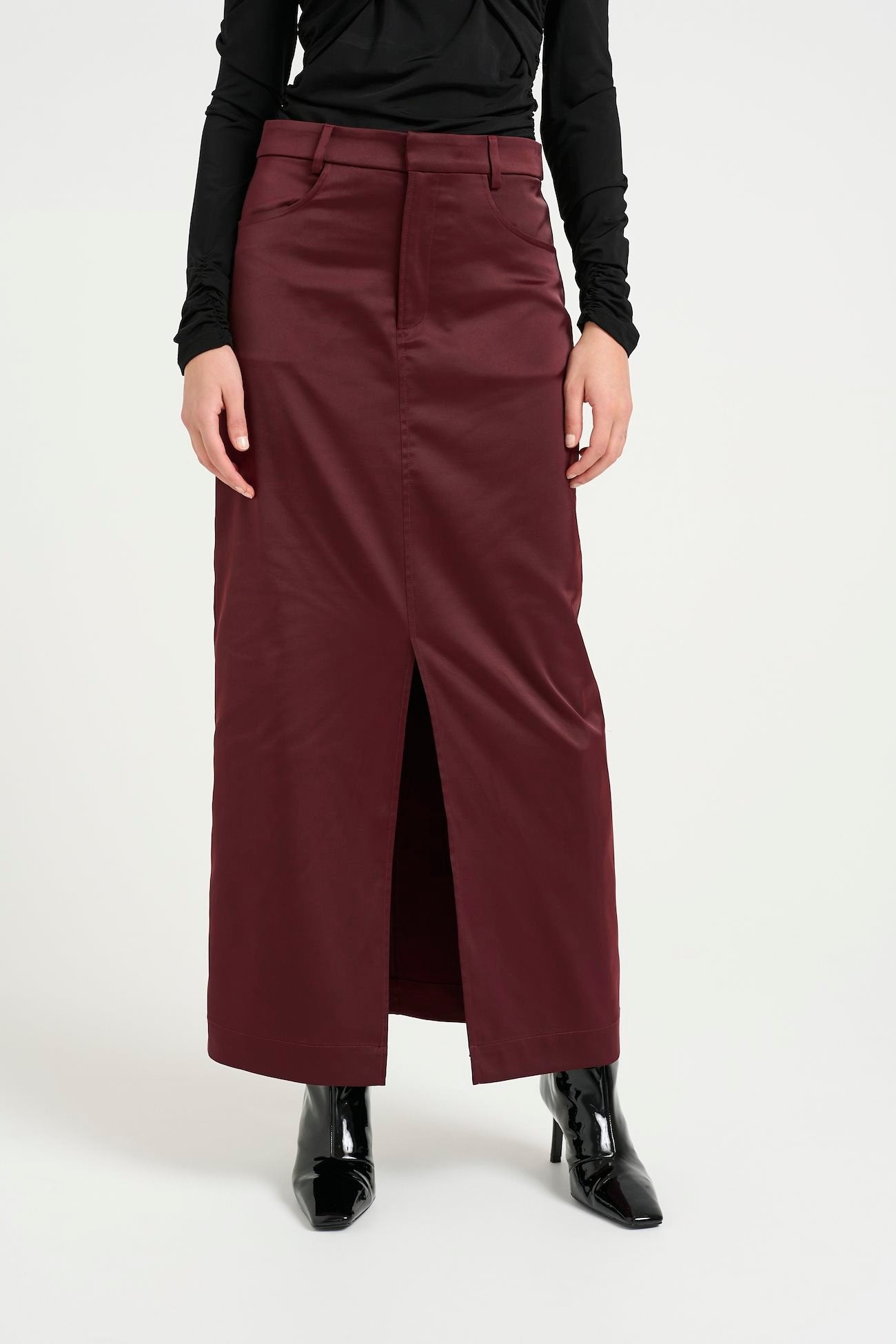  Yacmine MW Skirt - Blood Red - RUM Amsterdam