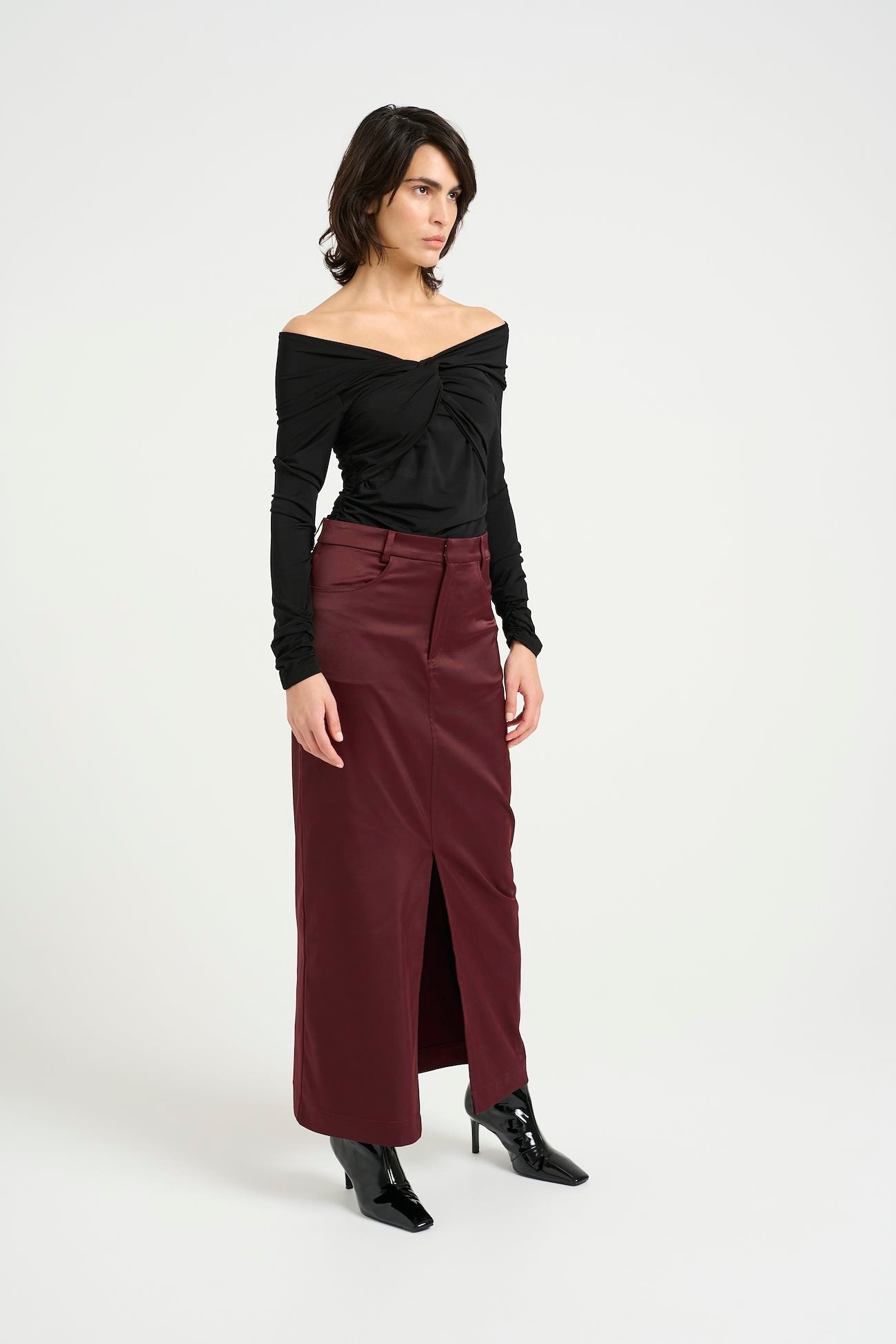  Yacmine MW Skirt - Blood Red - RUM Amsterdam