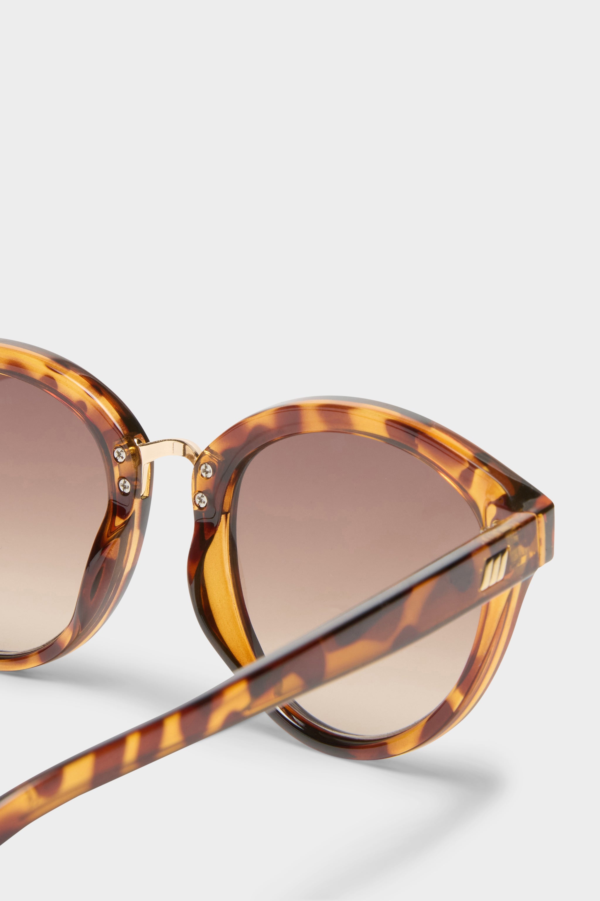 Influx Sunglasses - Cola Tort w/ Brown Grad Lens