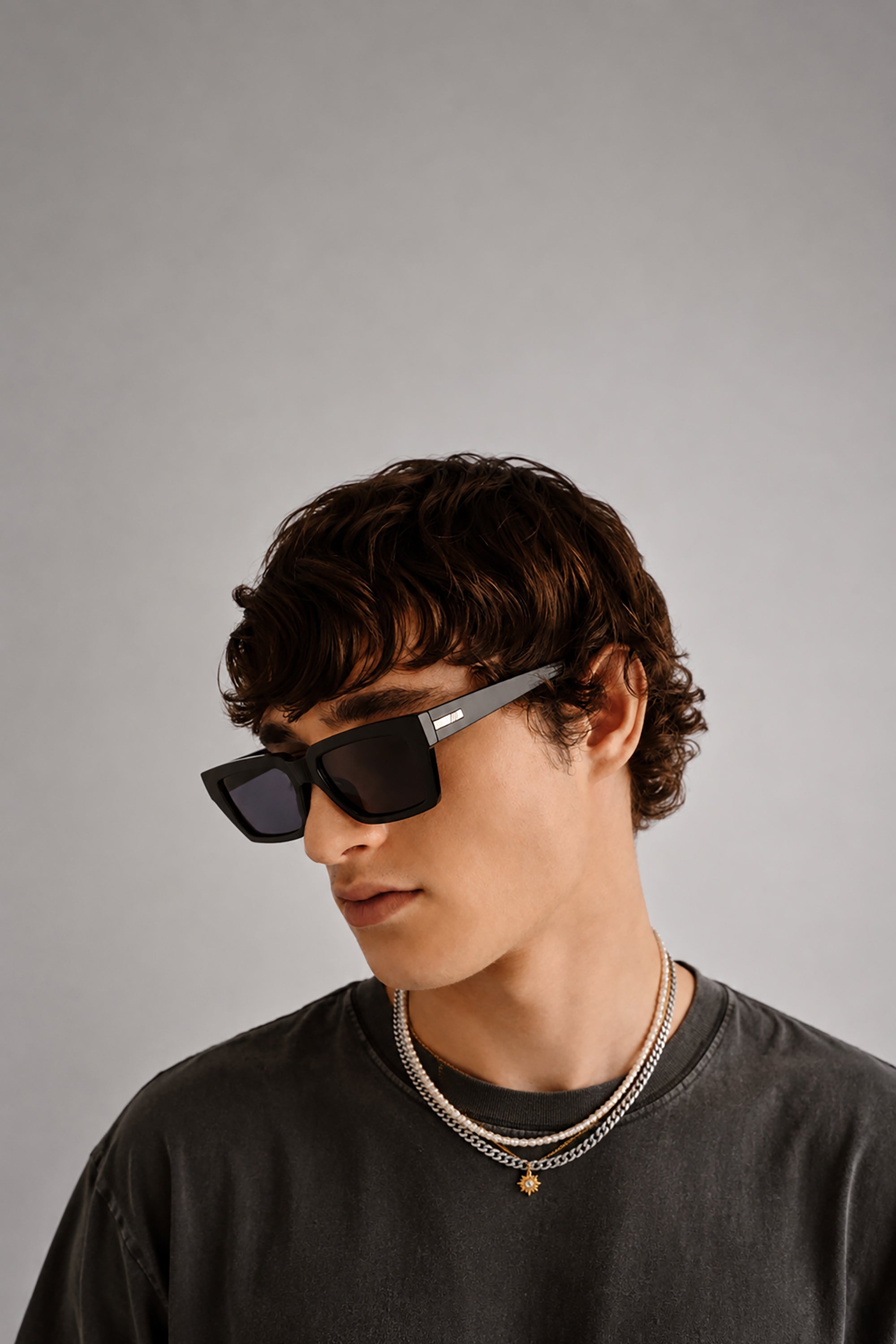 Nocturnal Habit Sunglasses - Black // Le Sustain