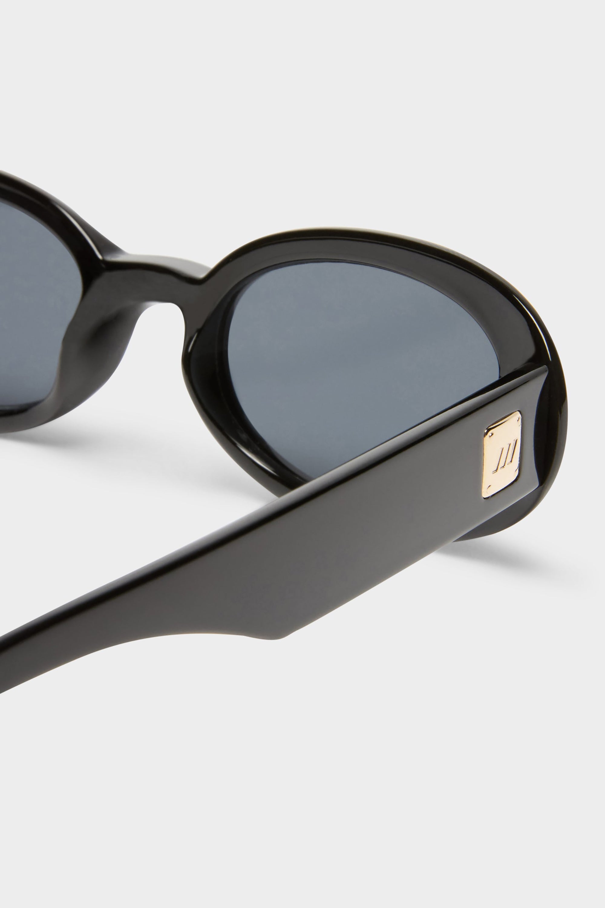 Work It! Sunglasses - Black