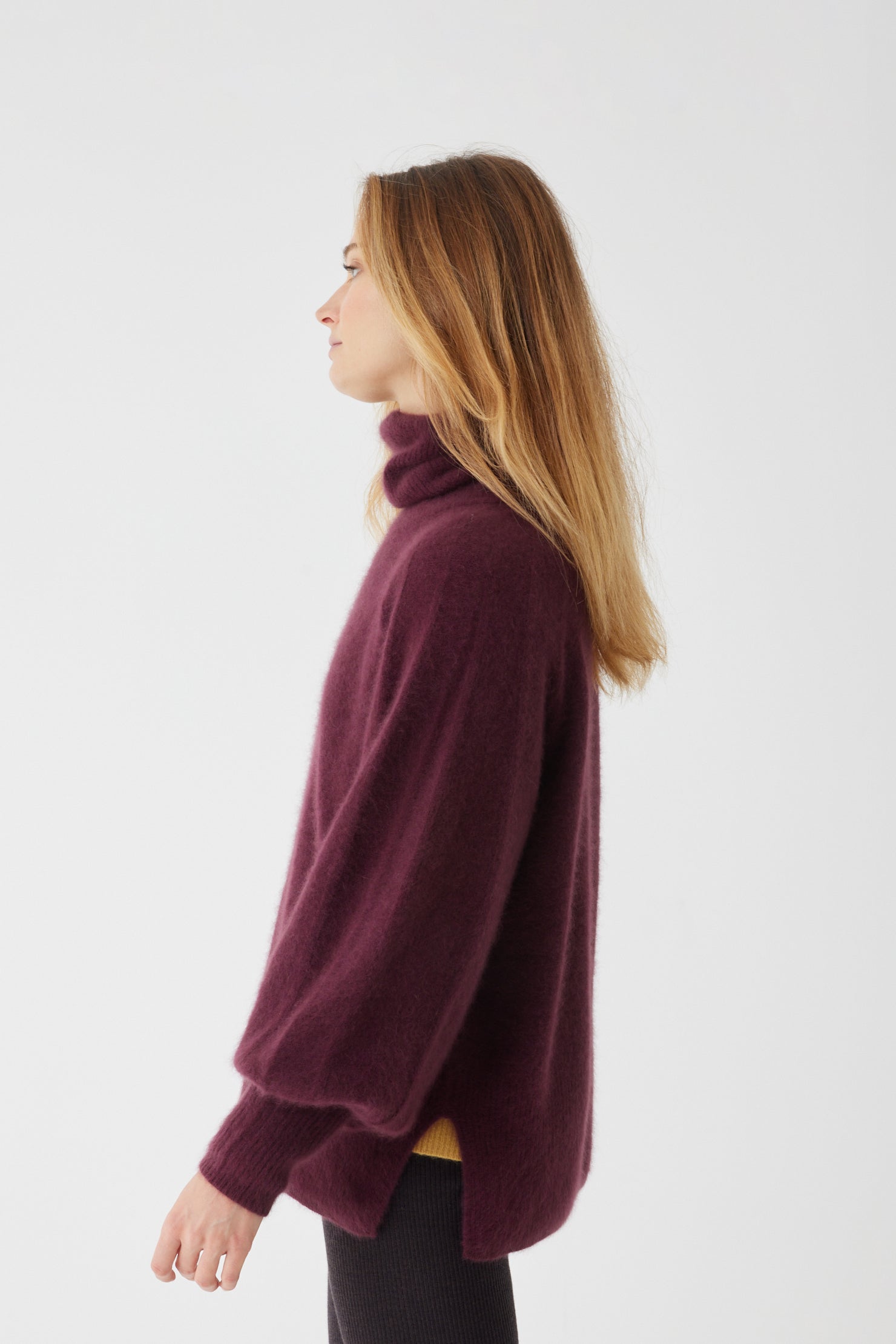 Majestic Filatures Long Sleeve Turtleneck Jumper - Bordeaux - RUM Amsterdam