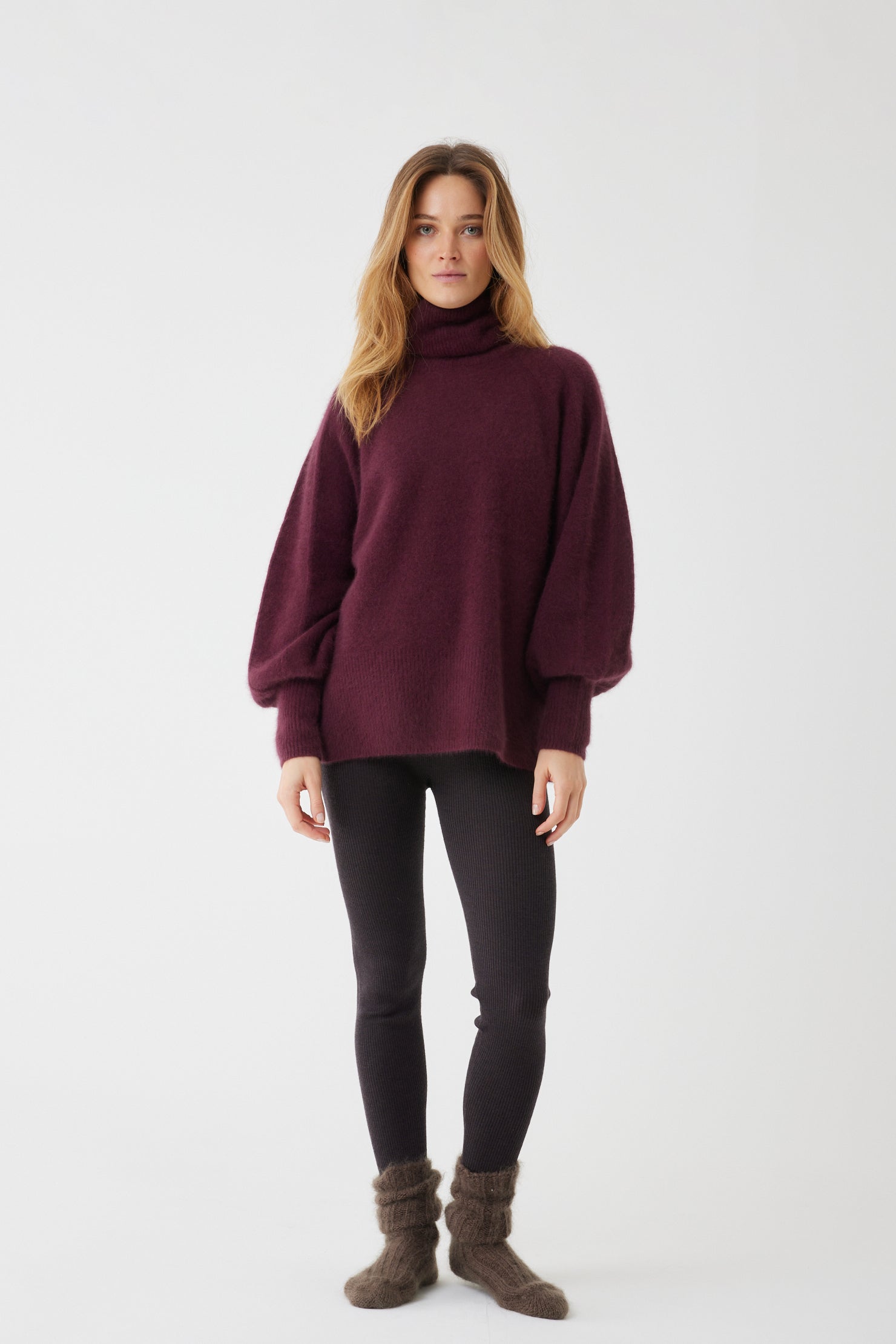 Majestic Filatures Long Sleeve Turtleneck Jumper - Bordeaux - RUM Amsterdam