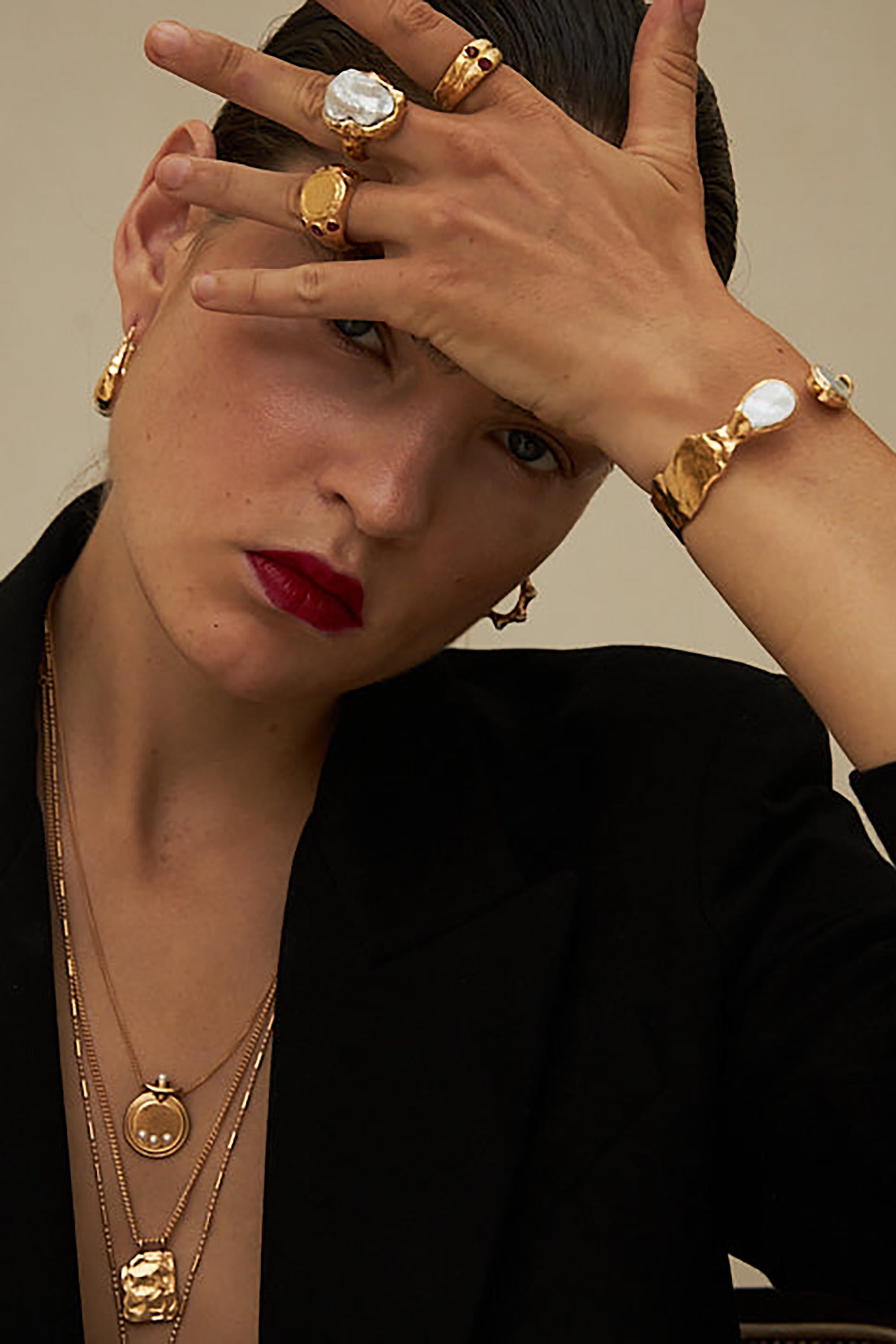 Hank Necklace - Gold with Pearl