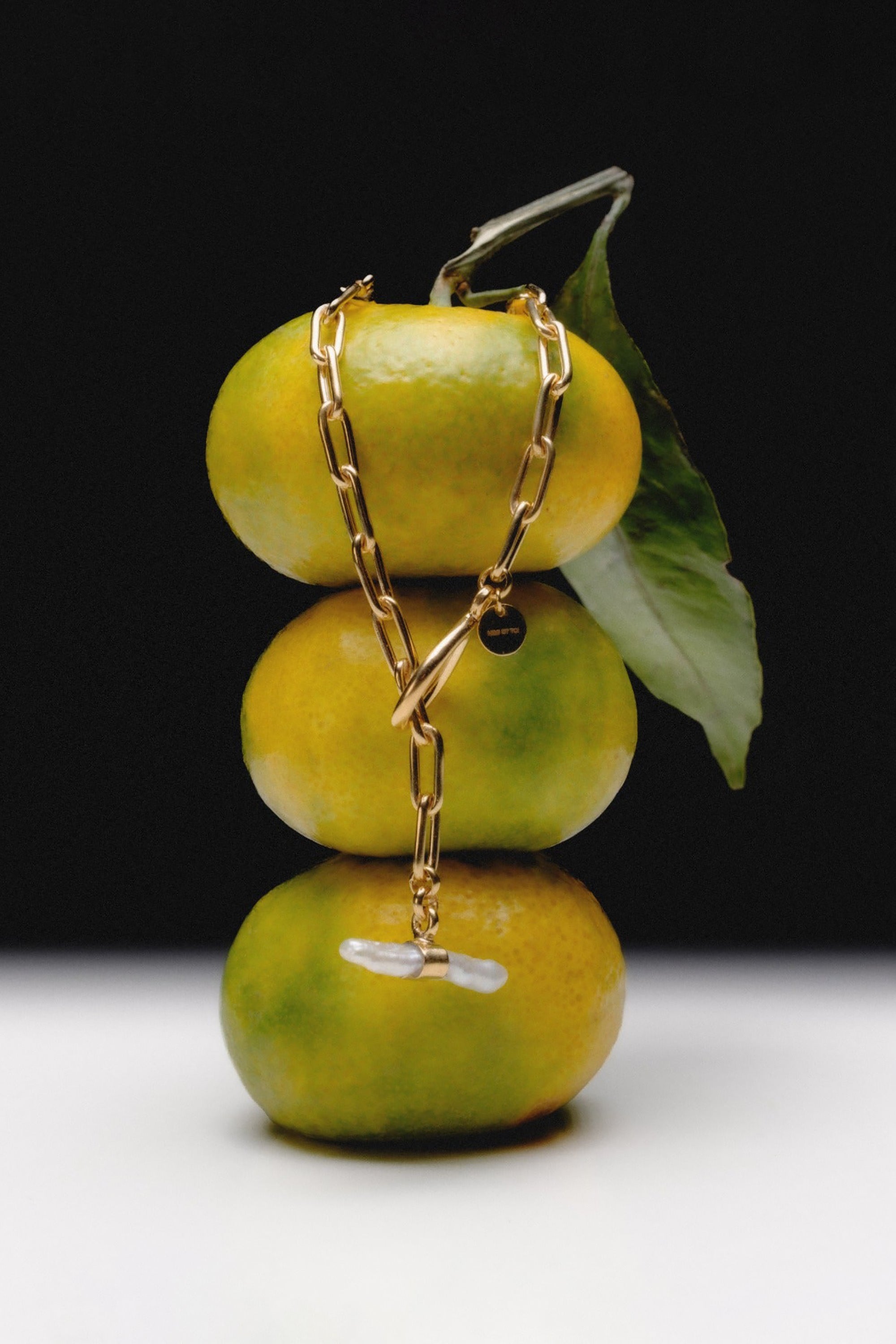 Mia Necklace - Gold w/ Pearl