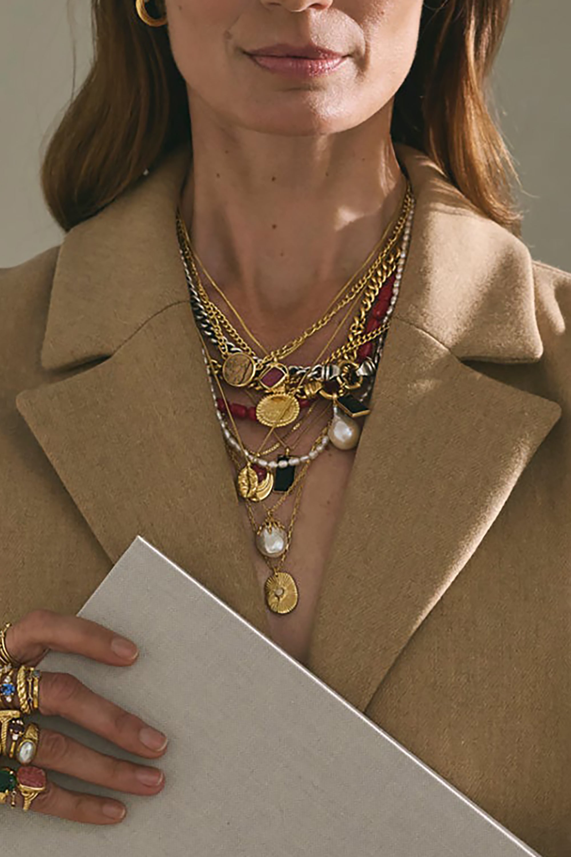 Neutres Necklace - Gold w/ Red Coral