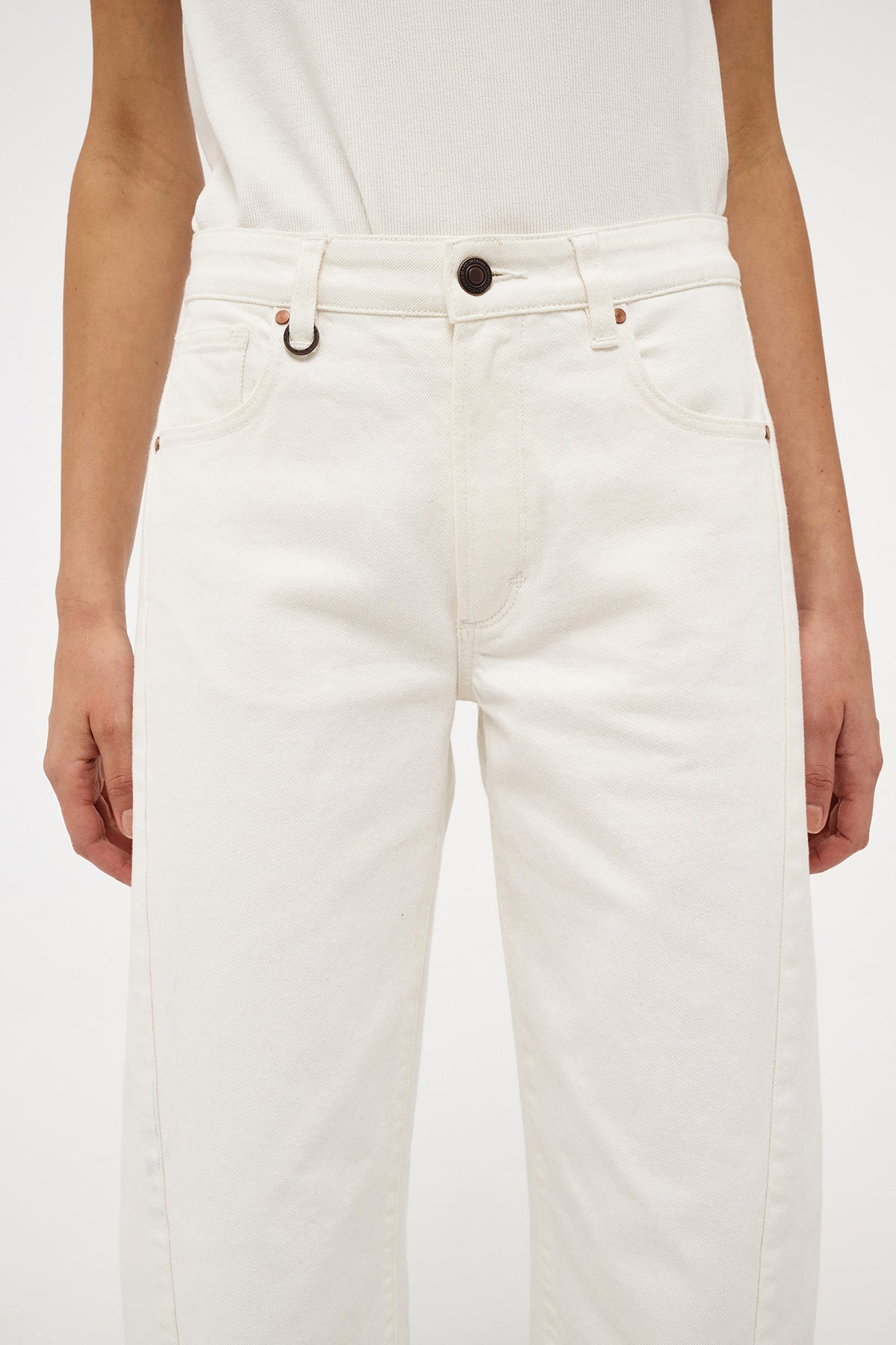  Amber Barrel Jeans - Fresh White - RUM Amsterdam
