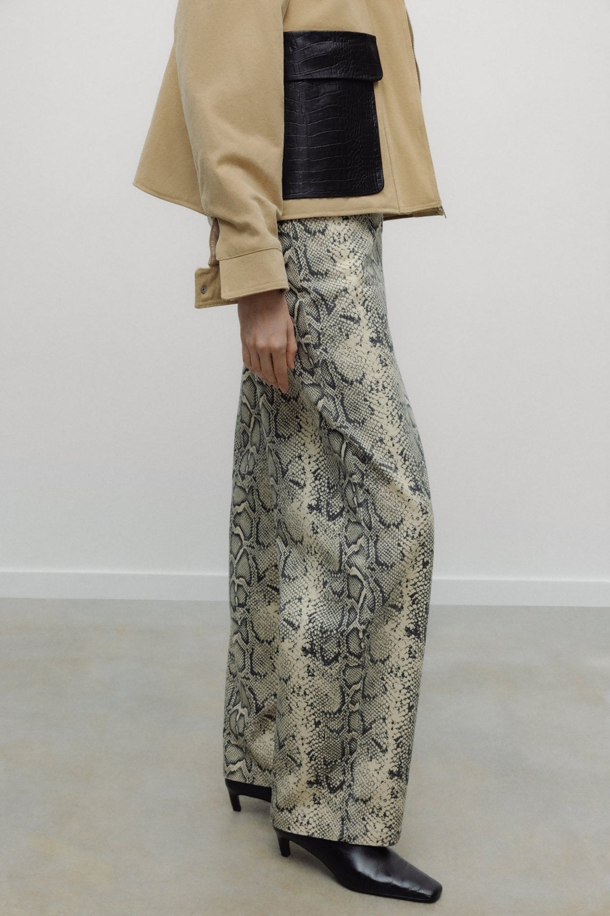 Barrel Jeans - Snake Print