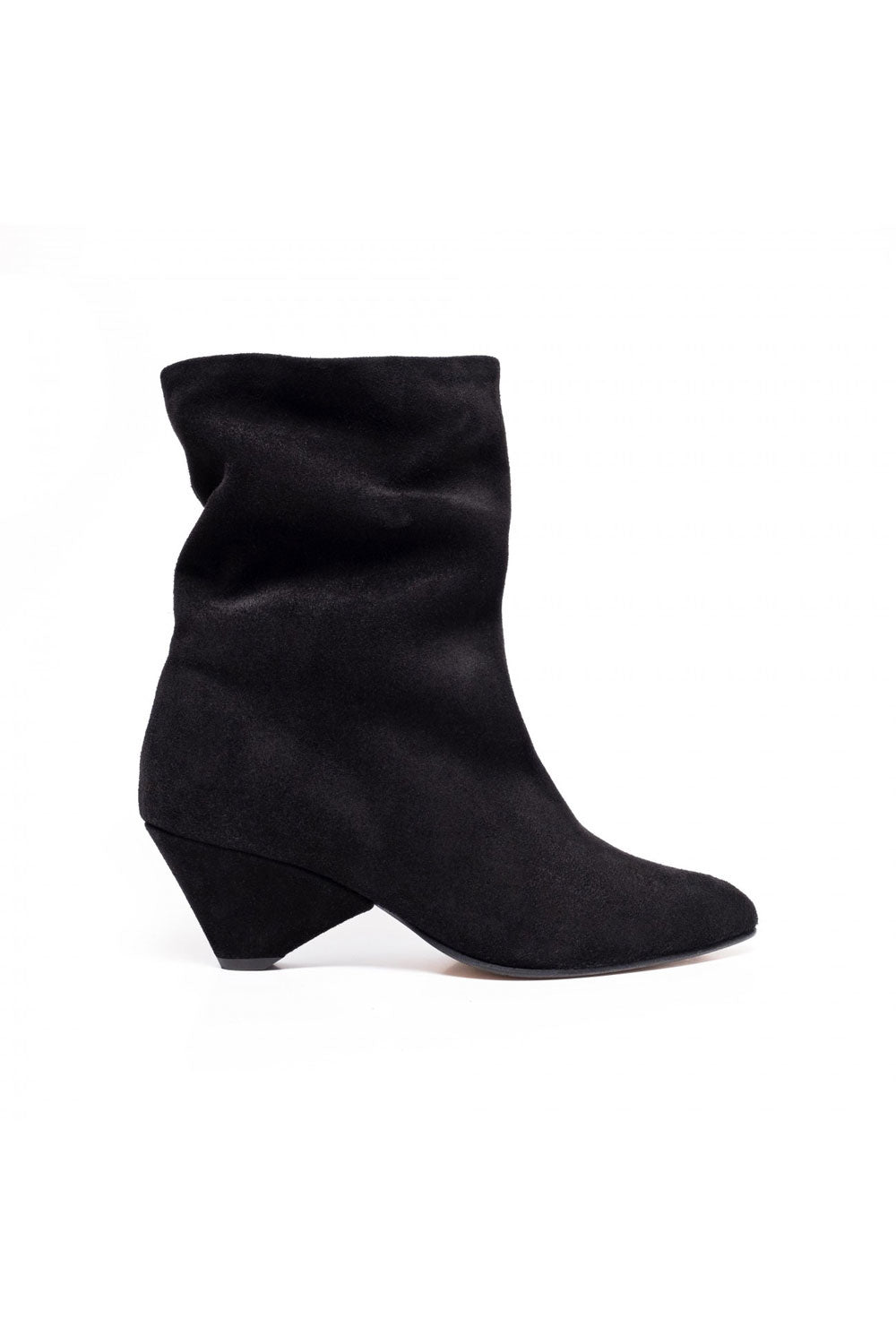 Anonymous Copenhagen Vully 50 Triangle Calf Suede Boot - Black - RUM Amsterdam